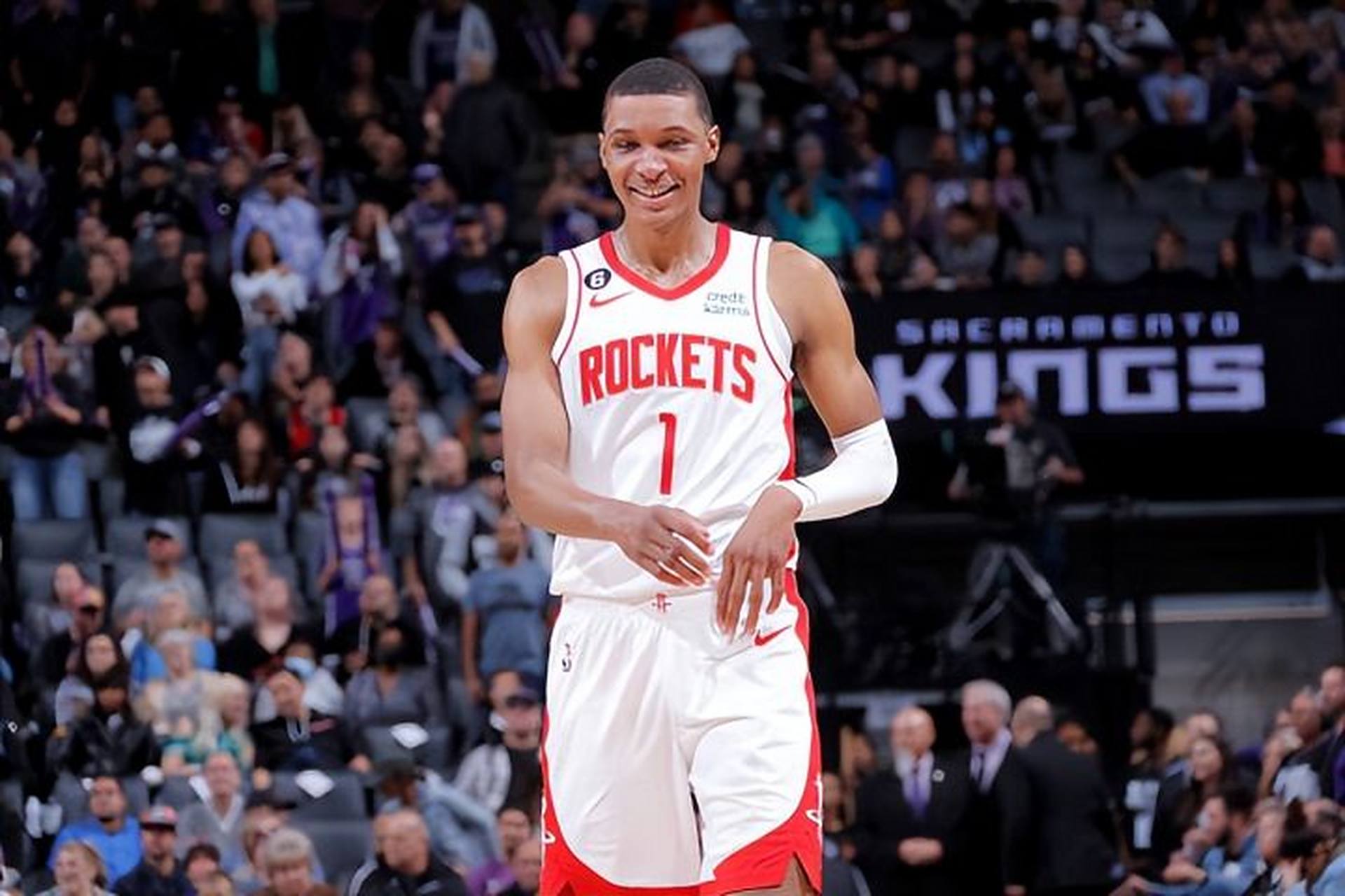 九游体育下载-从浓眉哥在日本队比赛中失利到风云突变萨克拉门托国王窗口期复出首秀，杜兰特与60激战G2分钟