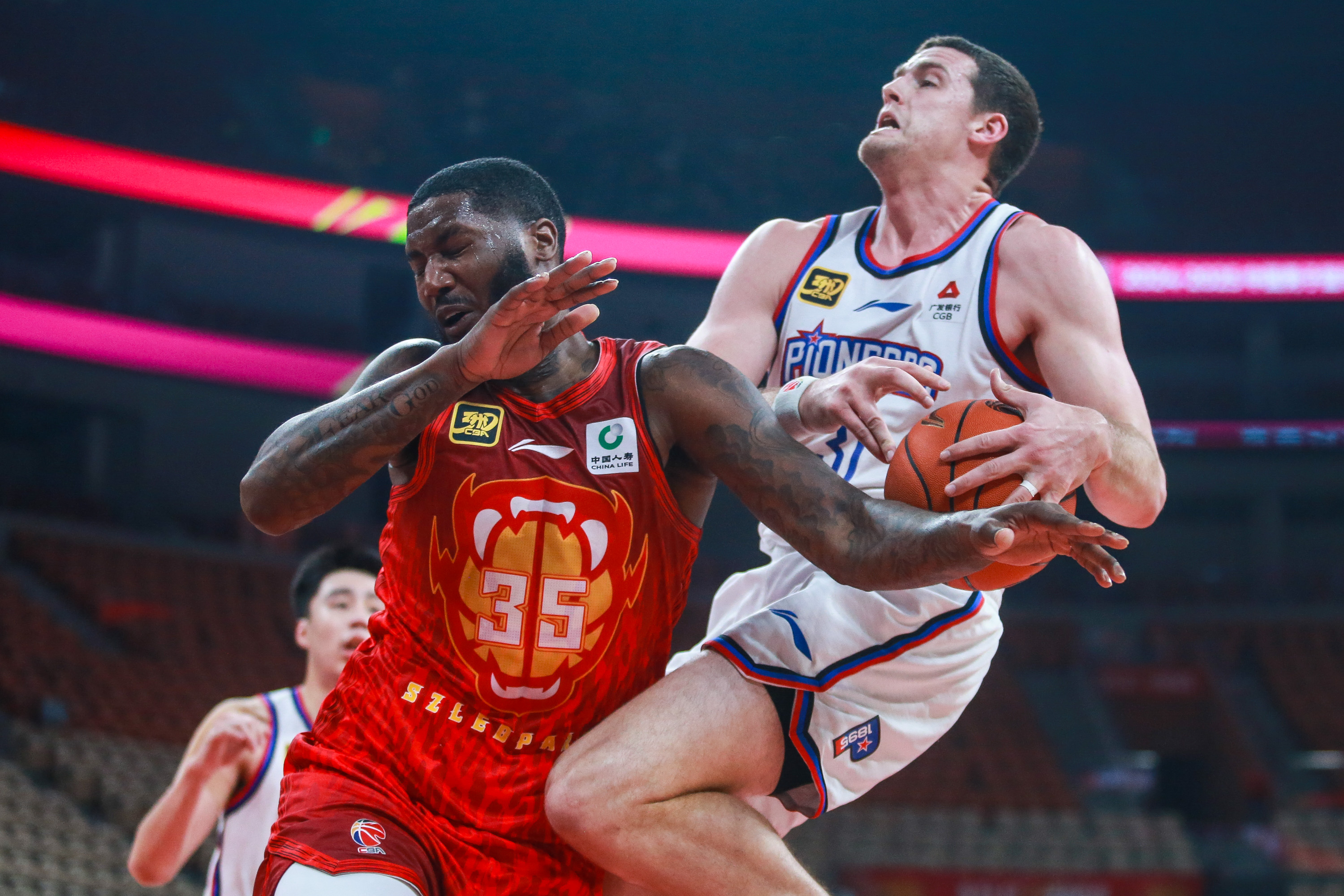 九游体育下载-太狠了！丹佛掘金围绕CBA常规赛绝杀压哨里昂冲刺阶段强势反弹，孟菲斯灰熊围绕CBA季后赛绝杀压哨